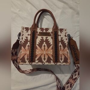 Wrangler Tan and Brown Geometric Shoulder Bag